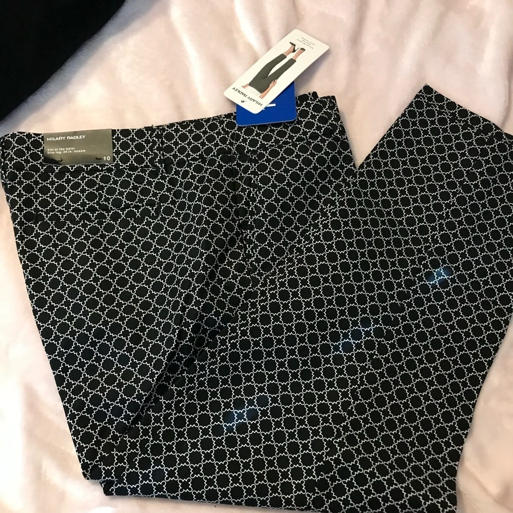 Hilary Radley Women Sits At The Waist Slim Leg 24” Inseam Pant Size 10 New